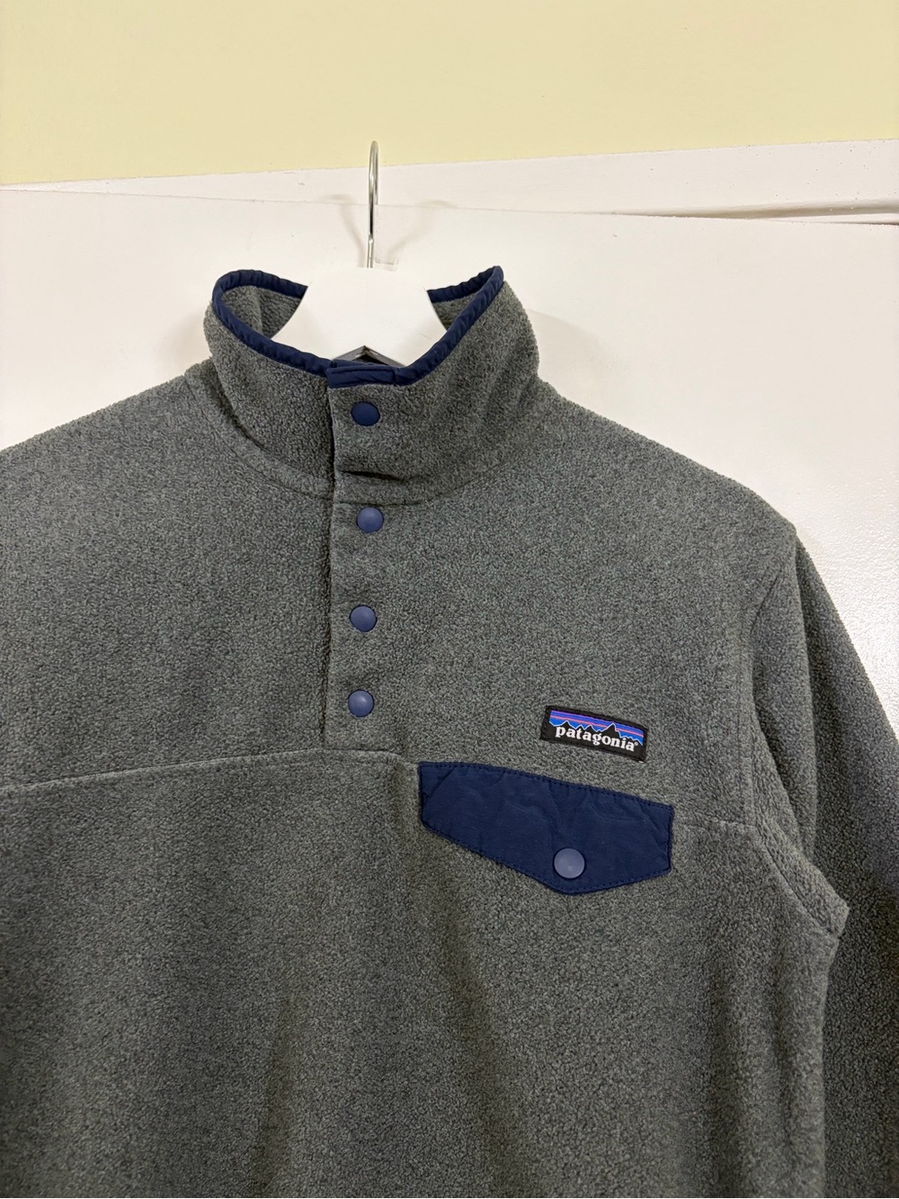Patagonia Synchilla Snap-T Fleece Pullover Gray Navy Women’s XS Outdoor Hiking - Picture 3 of 8